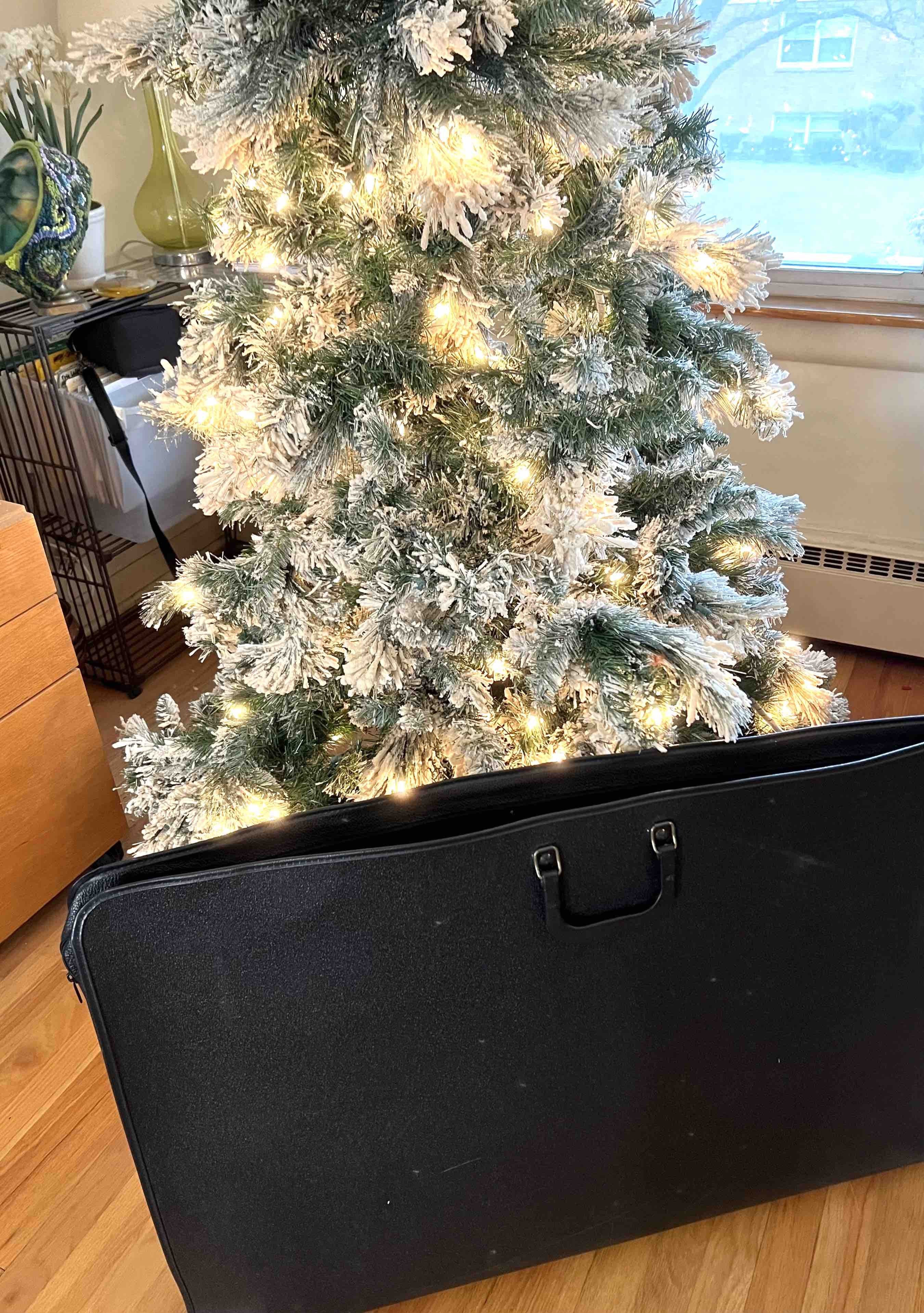 6 Essential Gift Ideas for an Artist You Know From Jane M. Mason